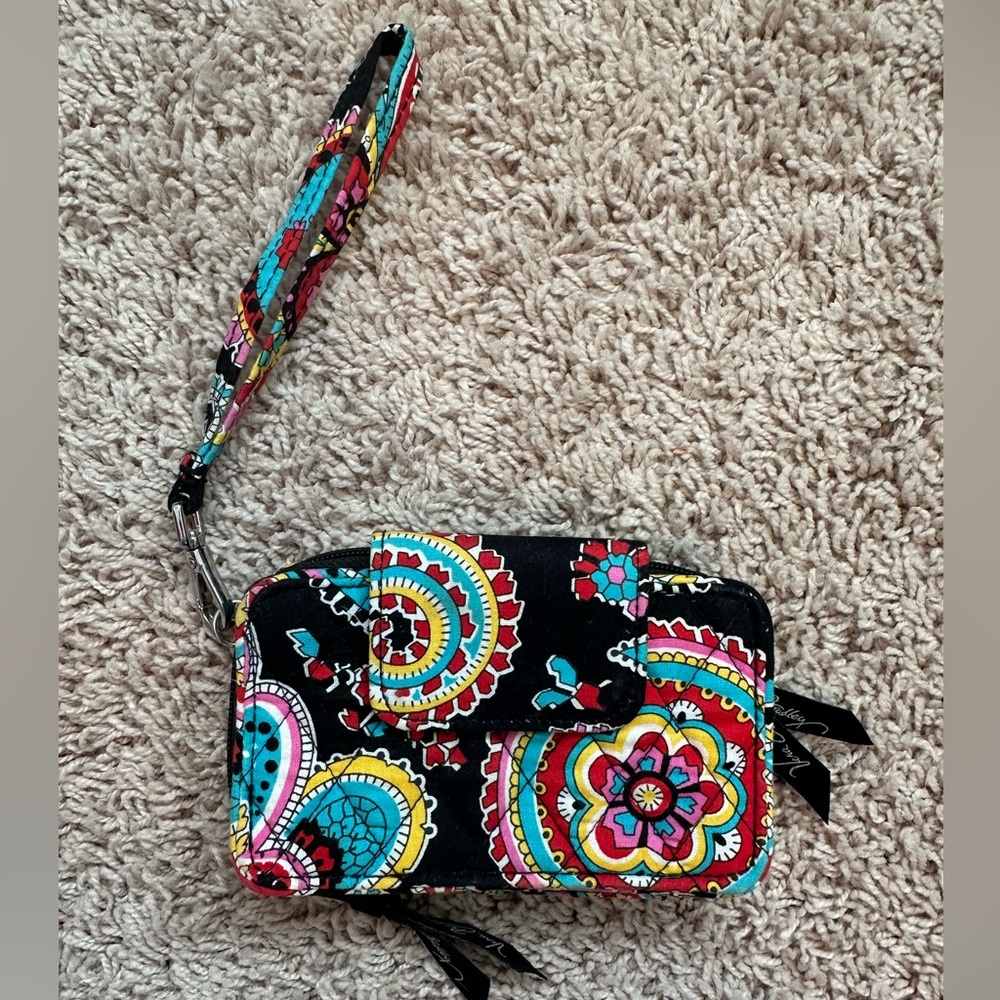 Vera Bradley clutch with removable strap